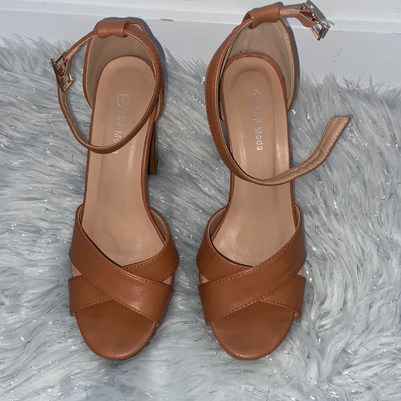 Nude heels - Picture 1 of 5